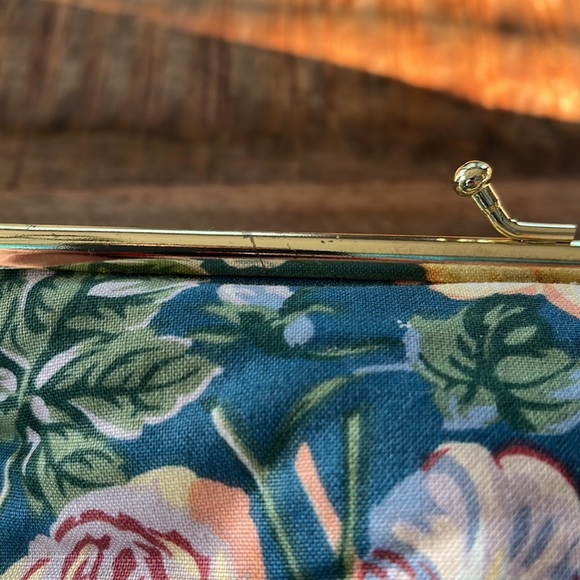 Diane Von Furstenberg Vintage Floral Fabric Cosmetic Purse - Picture 7 of 10